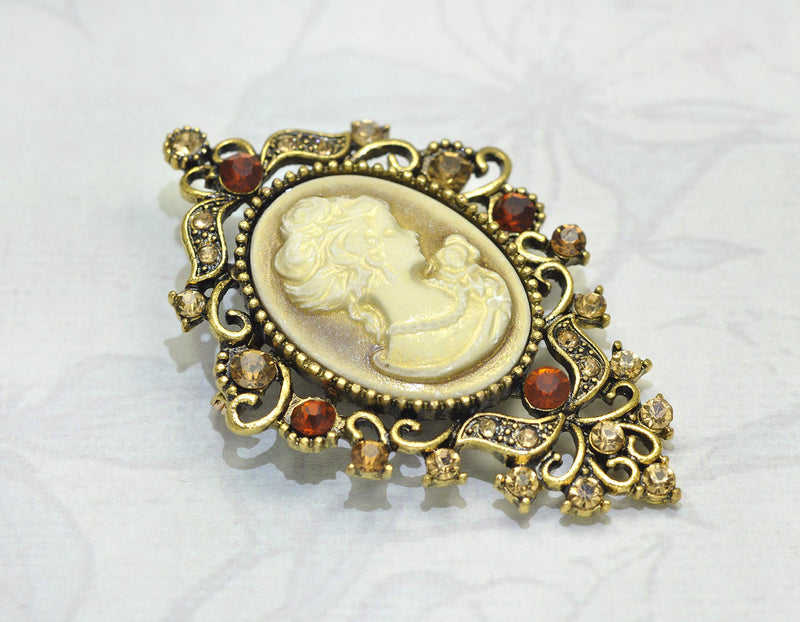 [Australia] - Gyn&Joy Vintage Inspired Victorian Cameo Lady Maiden Crystal Rhinestone Pin Brooch Antique Gold 