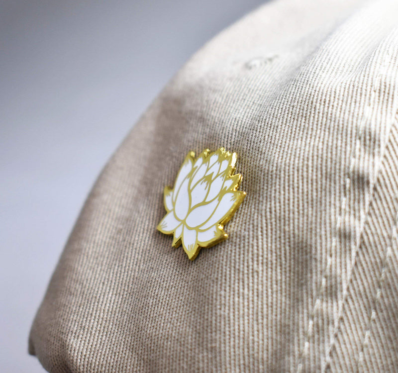 [Australia] - Lotus Flower Hard Enamel Lapel Pin Gold / White 