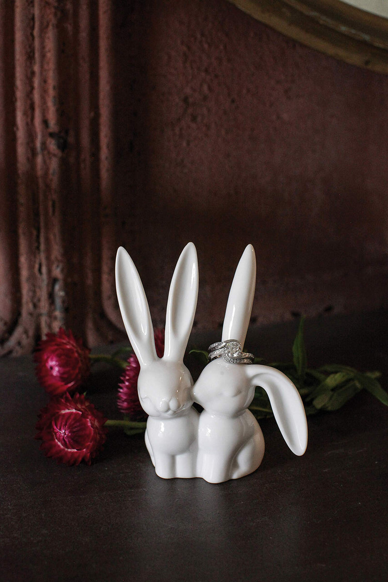 [Australia] - Creative Co-Op DA2618 White Ceramic Bunny Ring Holder, 3" L x 4" H 