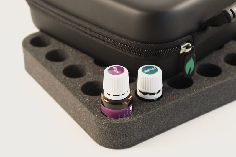 [Australia] - Essential Oil Storage - Hard Shell Case - 30 Bottles - 5ml-15ml - Lightweight Carrying Black Travel Case 