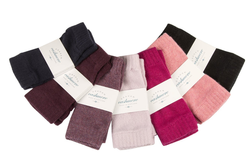 [Australia] - Graham Cashmere - Pure Cashmere Fingerless Wrist Warmers - Made in Scotland - Gift Boxed Soft Grey Marl 