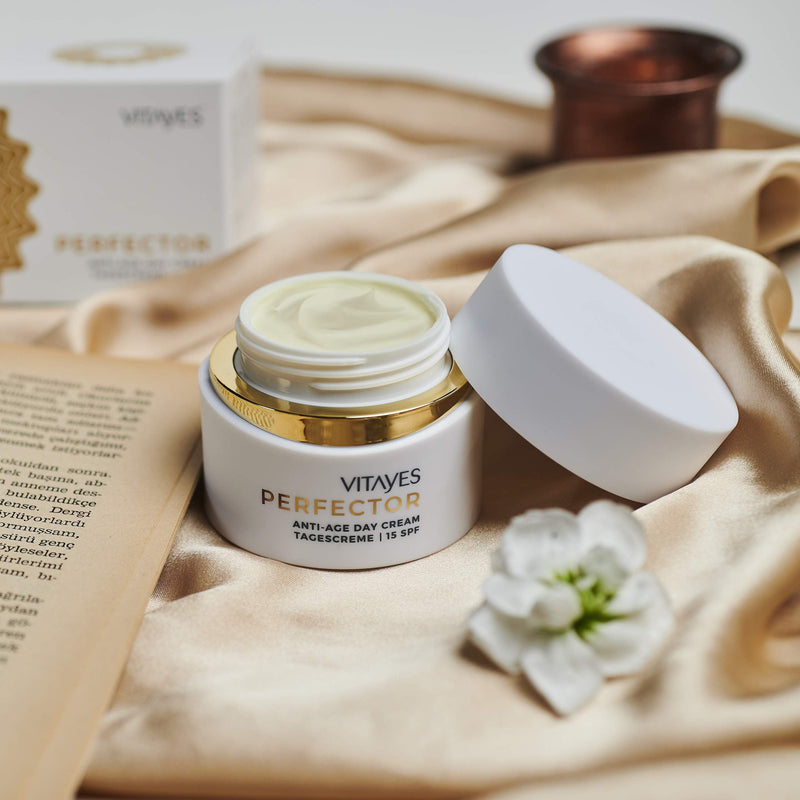 [Australia] - Vitayes Perfector Anti-age, day cream,15 SPF, face cream with 24-hour moisture for the skin, Repair and protect skin, smoother skin & reduction of wrinkles, Intensive care for the face 
