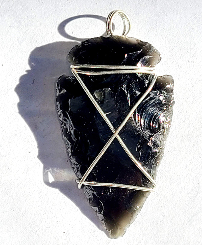 [Australia] - Black Obsidian Necklace Pendant - Arrow Head Gorgeous Healing Stone Jewelry for Men, Women, Kids Promote Positive Energy (Black) 