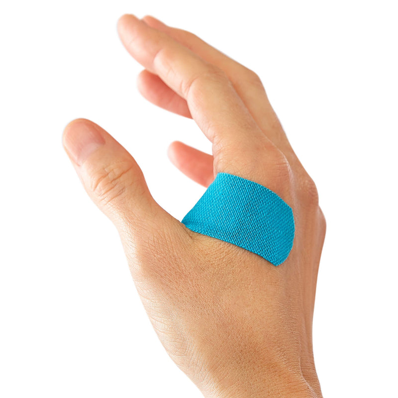 [Australia] - Curad Performance Series Ironman Antibacterial Bandages, Extreme Hold Adhesive Technology, Assorted Variety Pack Includes Standard, XL, Finger & Knuckle Fabric Bandages, 50 Count 