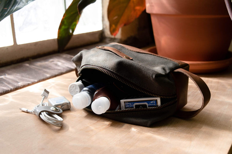 [Australia] - Northwind Travel Dopp Kit Toiletry Bag for Men & Women - Men's Toiletry Bag Travel Accessories Leather Bag - Travel Size Toiletry Bag for Women - Men's Women's Travel Gift 