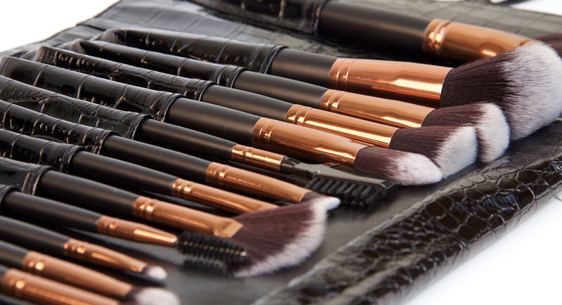 [Australia] - Rio Professional Cosmetic Make Up Brush Set - 24-Piece 