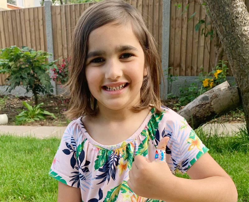 [Australia] - Superhero Plasters for Kids (Latex Free/Hypoallergenic/Washable/Plasters/Assorted Models), 32 Count (Pack of 1) 