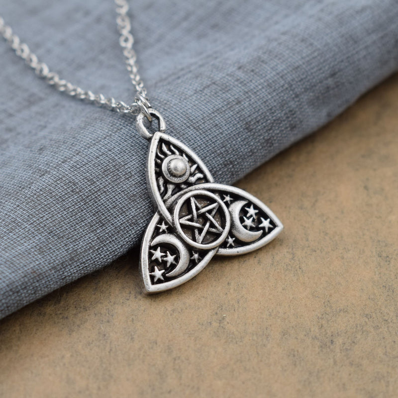 [Australia] - SanLan Triple Moon Goddess Triquetra Pentacle Necklace Pagan Wicca Pendant Necklace 