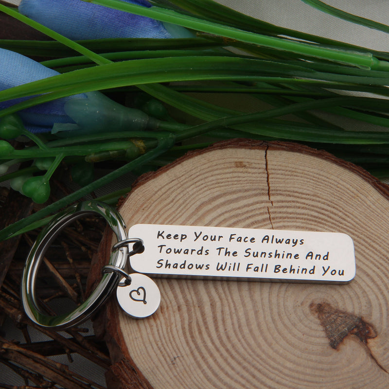 [Australia] - FEELMEM Keep Your Face Always Towards The Sunshine Walt Whitman Quote Keychain Inspirational Jewelry Gift for Family Friend Silver 