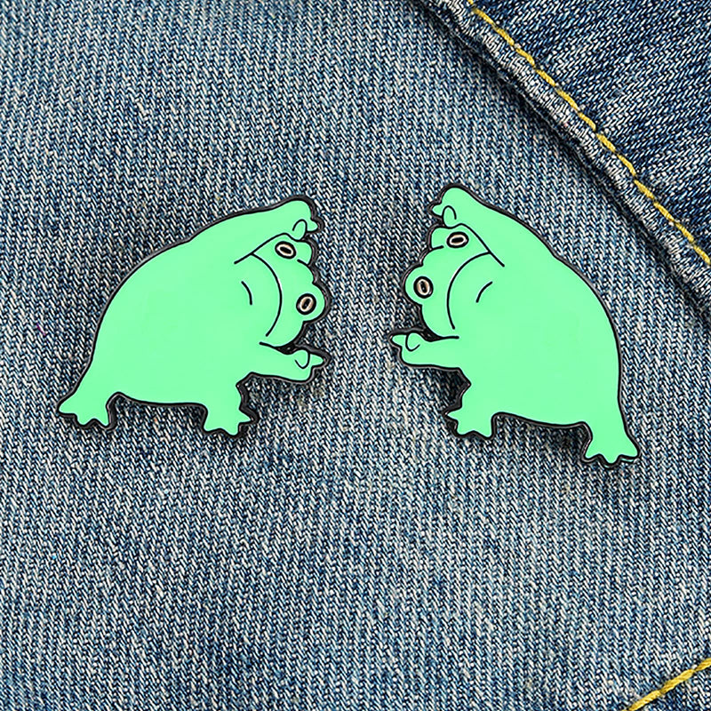 [Australia] - Lovely Frog Brooch Pins for Women Men Funny Animal Enamel Pins Badges for Backpacks Carton Enamel Brooch DIY Accessories Gifts 