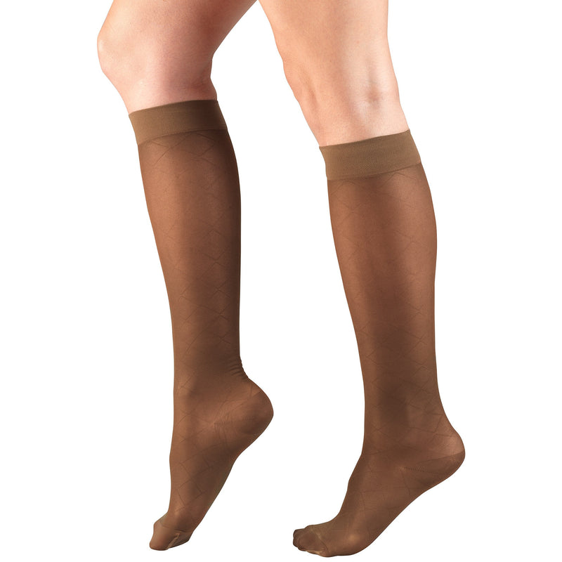 [Australia] - Truform Sheer Compression Stockings, 15-20 mmHg, Women's Knee High Length, Diamond Pattern, Espresso, Medium Medium (1 Pair) Espresso Diamond Pattern 