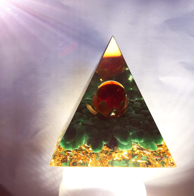 [Australia] - ycyingcheng Pyramid Ogan Crystal Energy Tower, Lotus Pyramid Crystal Healing Reiki Chakra Crushed Stone Jewelry Home Bedroom Office Table Desktop Decor, 6cm Y 