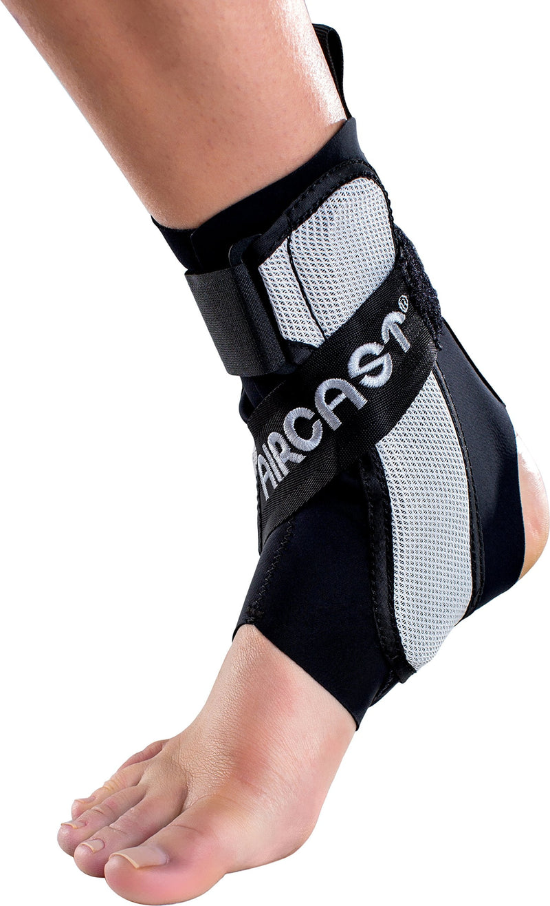 [Australia] - Aircast A60 Ankle Support Brace, Left Foot, Black, Medium (Shoe Size: Men's 7.5-11.5 / Women's 9-13) Black (Left Foot) Medium (Pack of 1) 