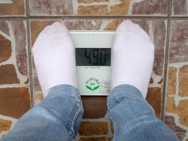 [Australia] - NewlineNY Auto Step On Super Mini Travel Bathroom Scale SBB0638SM (White) White 