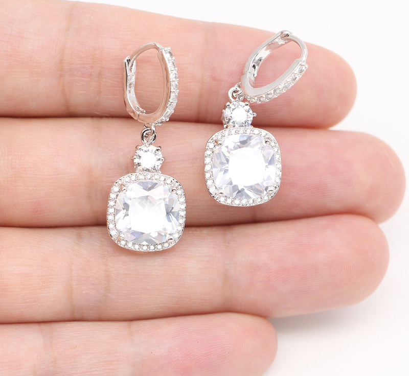 [Australia] - KristLand - 'Miss Captivation' Series -Women's Elegant Jewelry 18k White Gold Plated Sparkle Square Cubic Zirconia Drop Earrings Weddings Christmas Lever-Back 