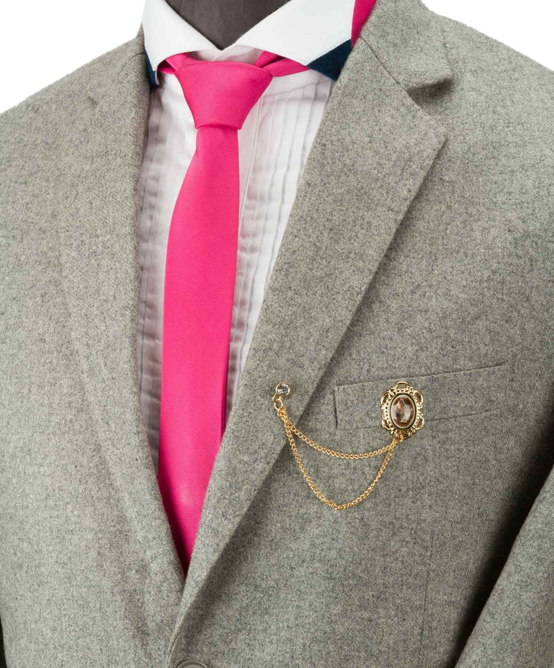 [Australia] - Knighthood Formal Gold Batch and Swarovski with Hanging Chain Brooch Golden 