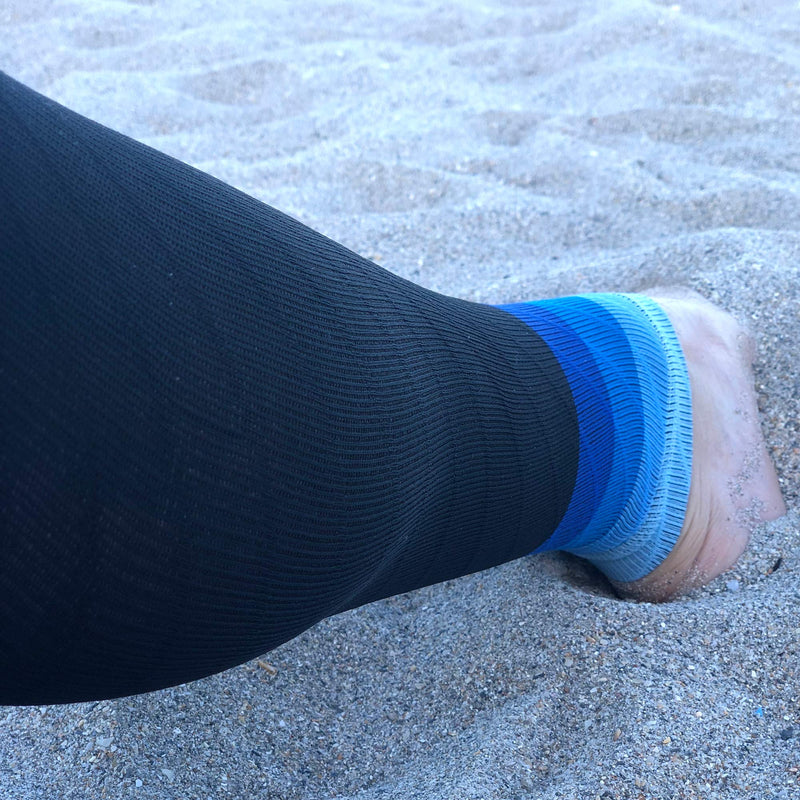 [Australia] - Calf Compression Sleeves for Men & Women - Shin Splints and Calf Support Brace - Compression Calf Guards - Leg Socks for Torn Muscle Cramps (Pair) L-XL Black W/Blue 