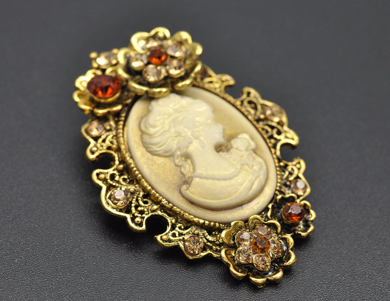 [Australia] - Gyn&Joy Old Style Cameo Lady Maiden Flower Crystal Rhinestone Pin Brooch BZ004 