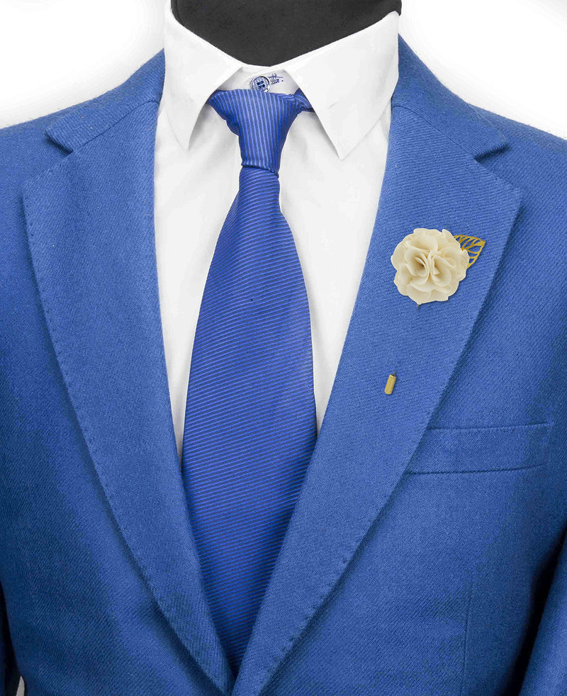 [Australia] - Knighthood Men's Off-White Bunch Flower with Golden Leaf Lapel Pin/Brooch 