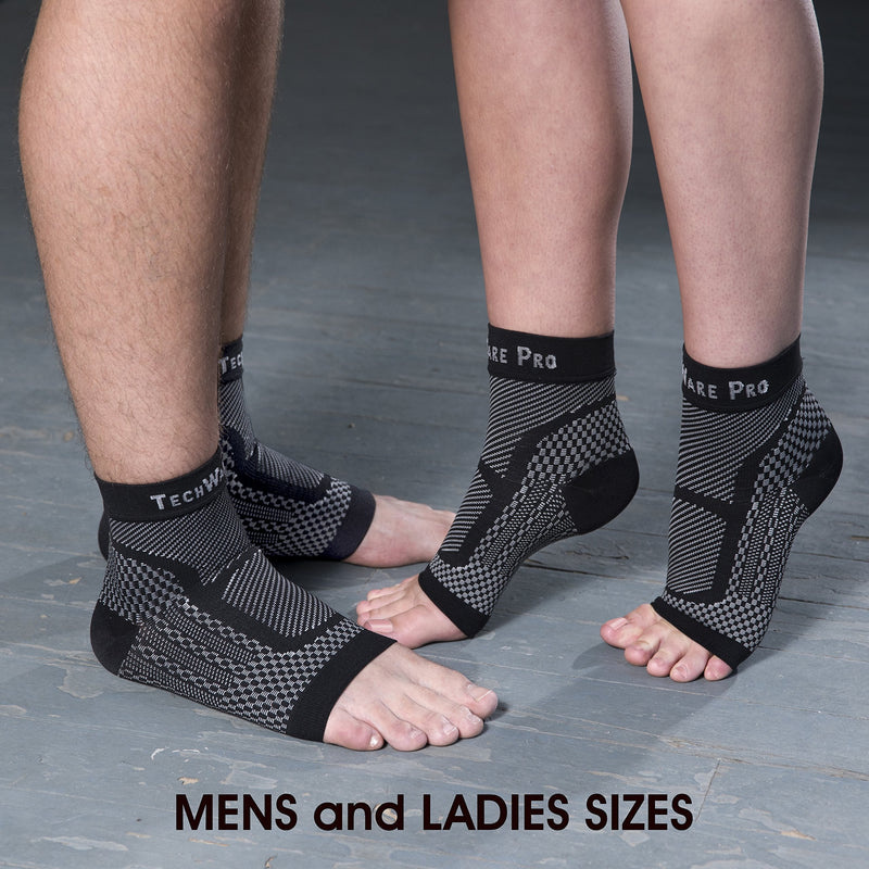 [Australia] - TechWare Pro Ankle Brace Compression Sleeve - Relieves Achilles Tendonitis, Joint Pain. Plantar Fasciitis Sock with Foot Arch Support Reduces Swelling & Heel Spur Pain. Injury Recovery for Sports Black S / M (see size chart) 