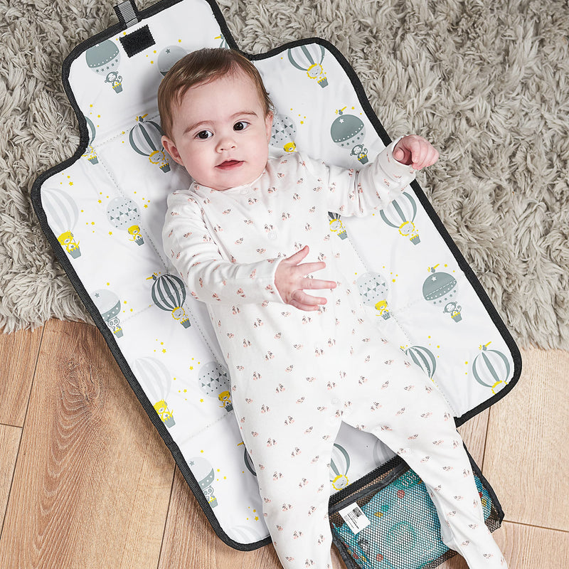[Australia] - Polar Gear Baby Portable Changing Mat, Wipe Clean Compact Change Mat for Newborns & Toddlers, Travel Nappy Changing Bag with Pocket – Soft, Padded & Fits into Handbags/Backpacks – Hot Air Balloon Black, white, grey 