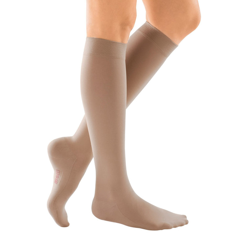 [Australia] - mediven comfort for women, 20-30 mmHg, Calf High, Closed Toe 4 Natural 