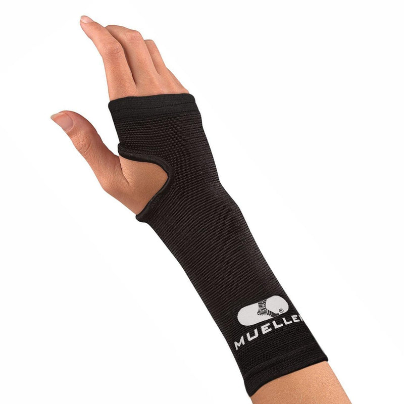 [Australia] - Mueller Elastic Wrist Support, Black, Regular (76058) 