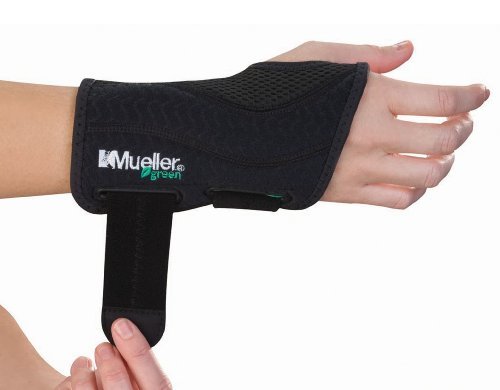 [Australia] - Mueller Fitted Wrist Brace Green Line Right Fitted Wrist SM/MD 5-8" 