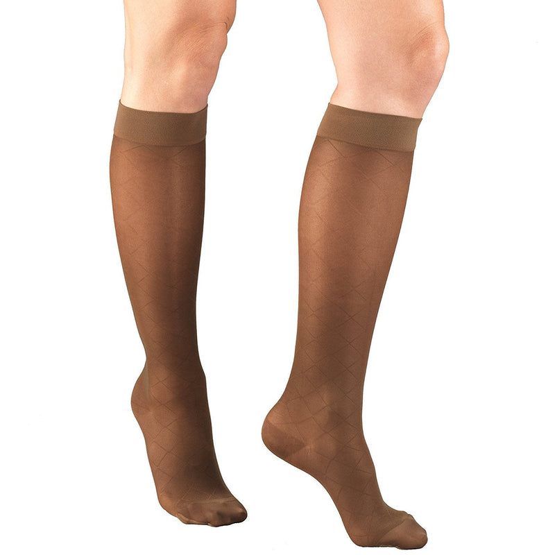 [Australia] - Truform Sheer Compression Stockings, 15-20 mmHg, Women's Knee High Length, Diamond Pattern, Espresso, Medium Medium (1 Pair) Espresso Diamond Pattern 
