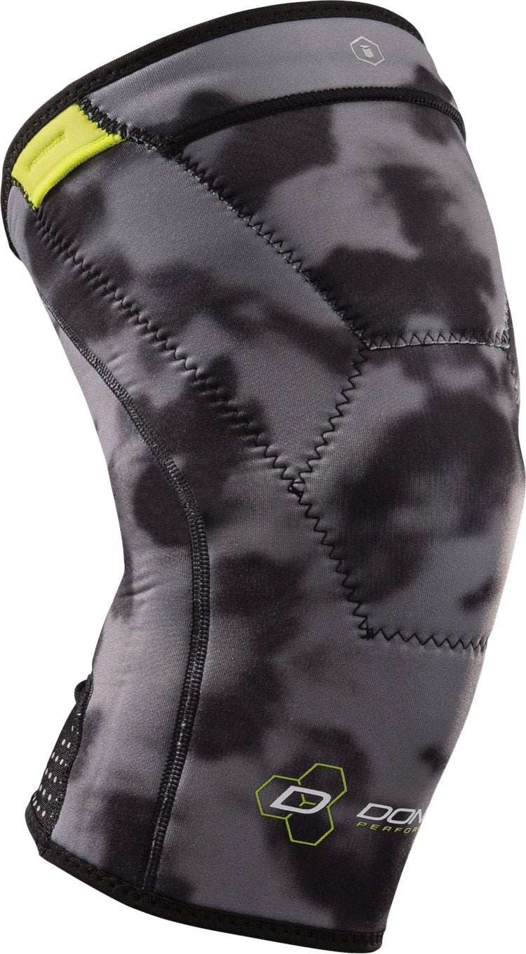 [Australia] - DonJoy Performance ANAFORM Knee Support Compression Sleeve (Open and Closed Patella) Large 2 mm Closed Patella Camo 