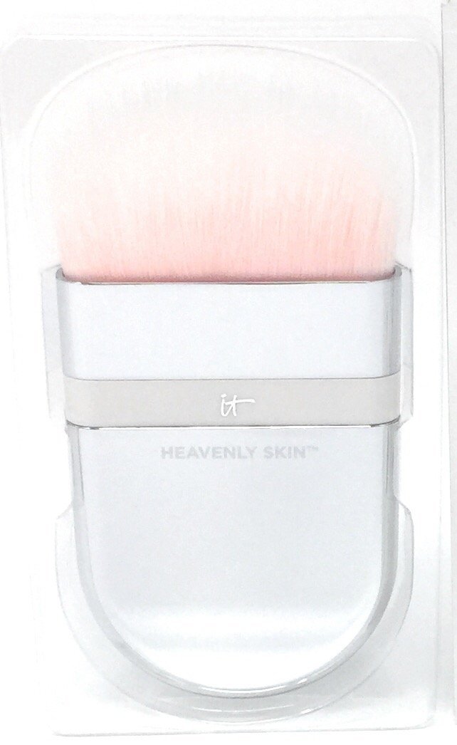 [Australia] - It Cosmetics Heavenly Skin One-Sweep Wonder Brush No 705 