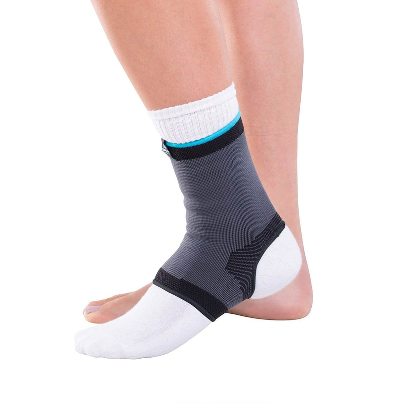 [Australia] - DonJoy Advantage DA161AV01-BLK-M Elastic Ankle for Sprains, Strains, Swelling, Black, Fits Left or Right, Medium fits 8.5", 9.5" Medium fits 8.5"-9.5" 