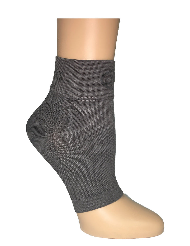 [Australia] - mmHg Compression Foot Sleeves for Men & Women (1 Pair) - Best Plantar Fasciitis Sleeve for Plantar Fasciitis Pain Relief, Heel Pain, Sports, Travel, and Everyday Use with Arch Support (Grey, Medium) 