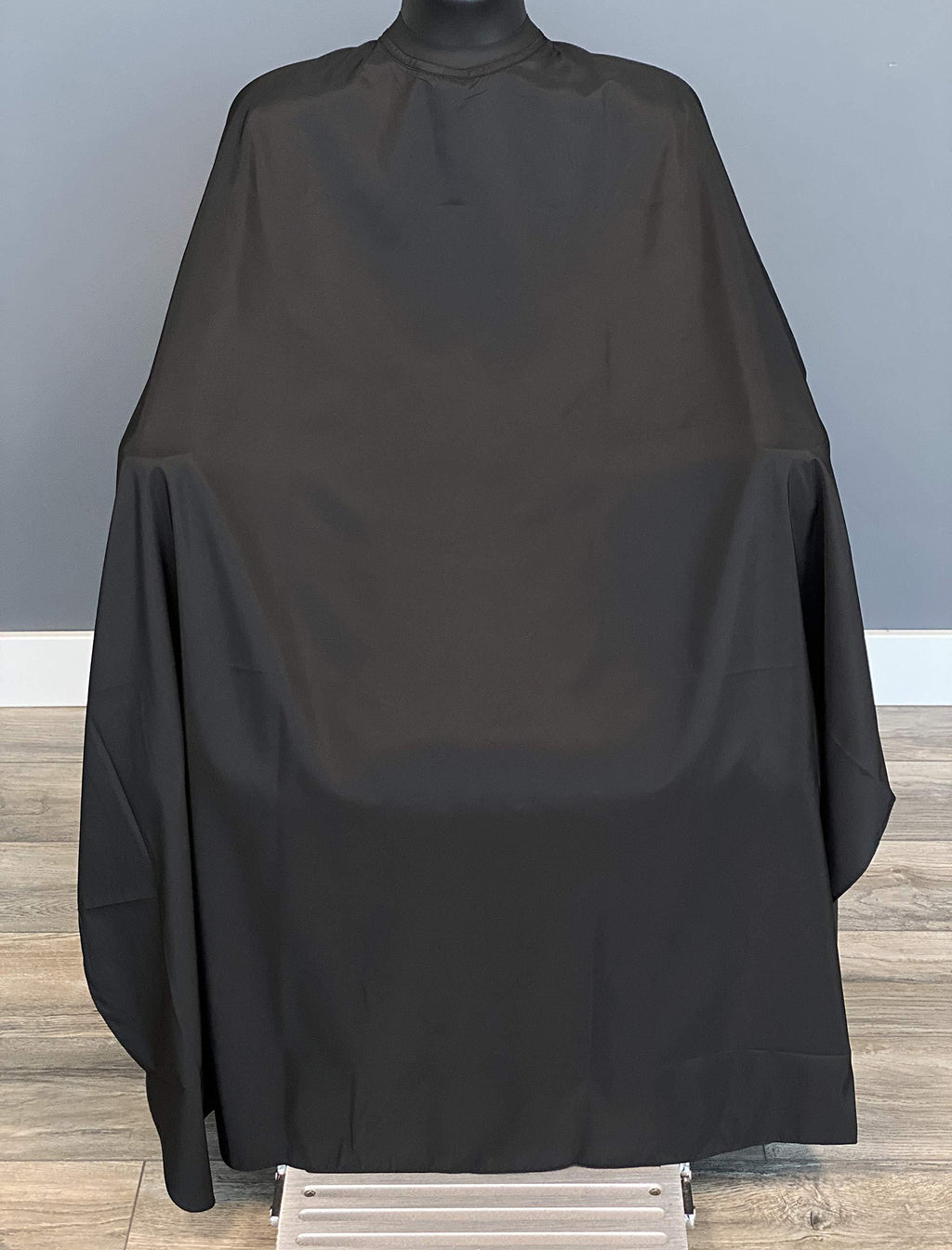 [Australia] - TRU BARBER Silicone neck cape, 100% Polyester, light weight cape and Waterproof, Professional Cape with Snap Closure Hair Salon Cutting Cape, Barber Cape, Barbershop cape, 50" x 58” (Black) 