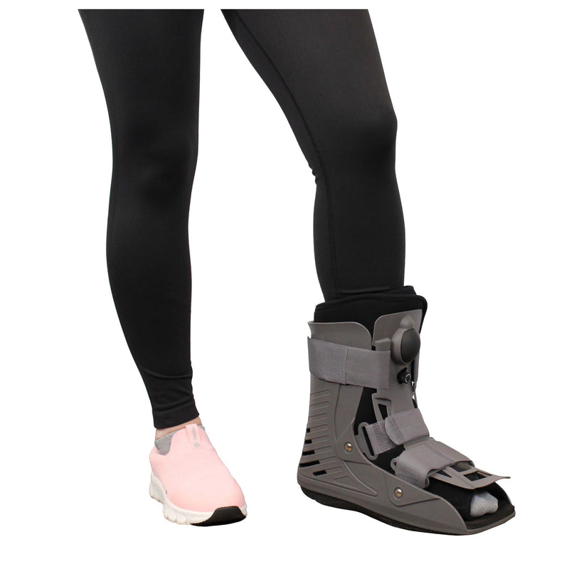 [Australia] - Short Full Shell Walking Boot for Post Surgery, Ankle Strains, Ankle Sprains, Fractures, Soft Tissue Injury, Foot & Ankle Air Cast Orthopedic Walker by Brace Direct S 