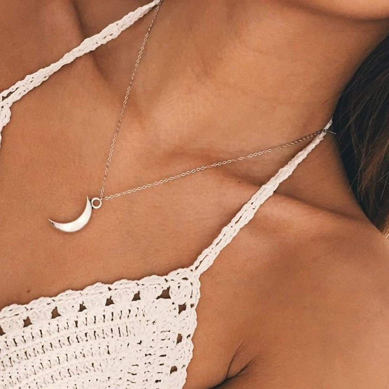 [Australia] - TseenYi Boho Moon Crescent Necklace Chain Silver Half Moon Pendant Necklace Dainty Chain Necklaces Jewelry for Women and Girls (Silver) 