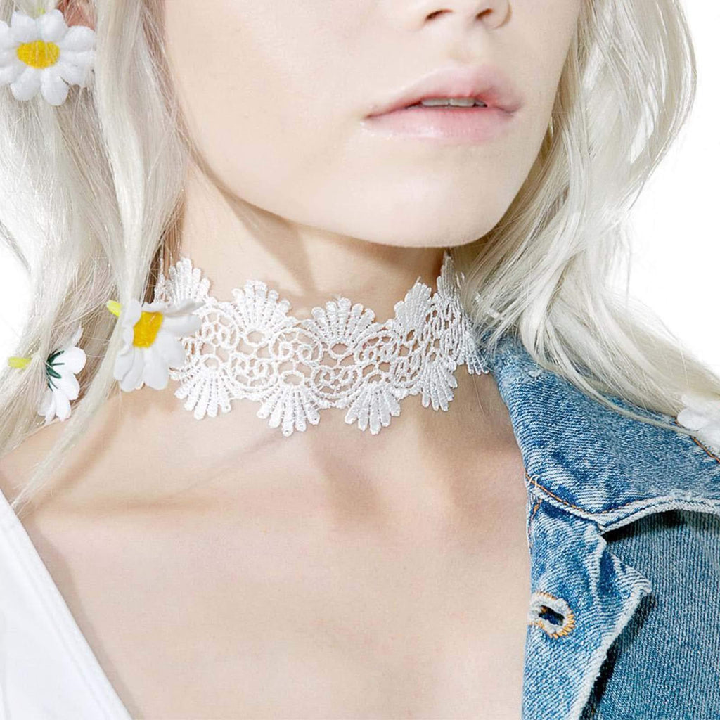 [Australia] - TseenYi Boho Lace Necklace Choker Short White Hollow Flower Tattoo Necklace Chain Gothic Sexy Clavicle Chain Necklaces Jewelry for Women and Girls (White) 