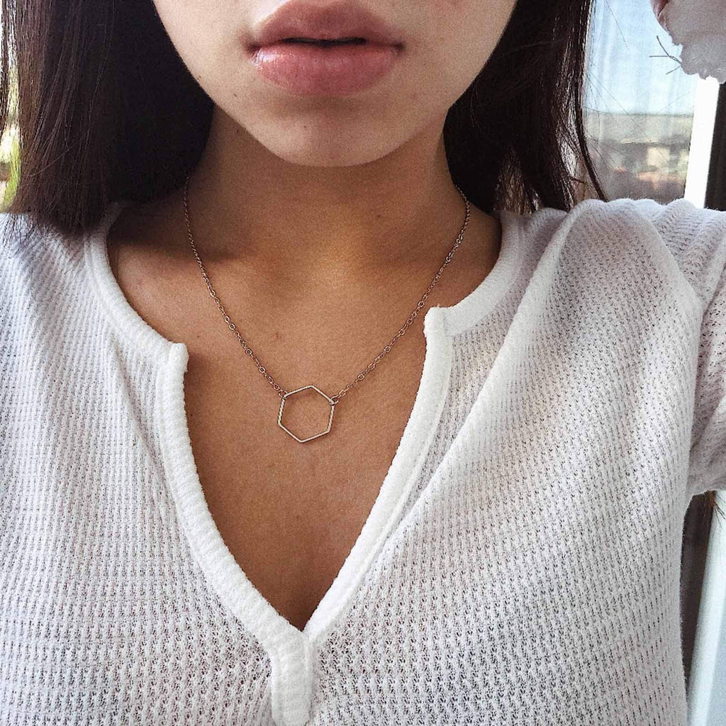 [Australia] - TseenYi Hexagon Pendant Necklace Geometric Hollow Hexagon Necklace Choker Gold Skinny Collar Necklace Minimalist Neck Chain Jewelry for Women and Girls (Gold) 